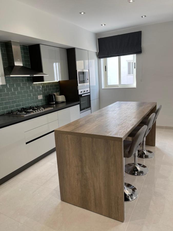 Sunset Modern Apt Near The Beach Birżebbuġa Exteriör bild